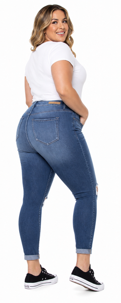 Plus Size Cuffed Skinny Denim Jean – Curvy & Confident